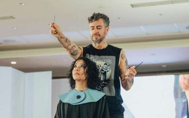 Rulo King llega a Corrientes y Chaco con su masterclass sobre cabello rizado